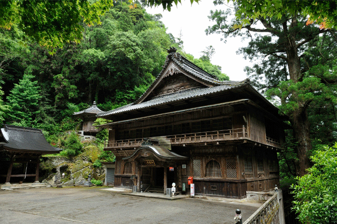 仙龍寺の境内